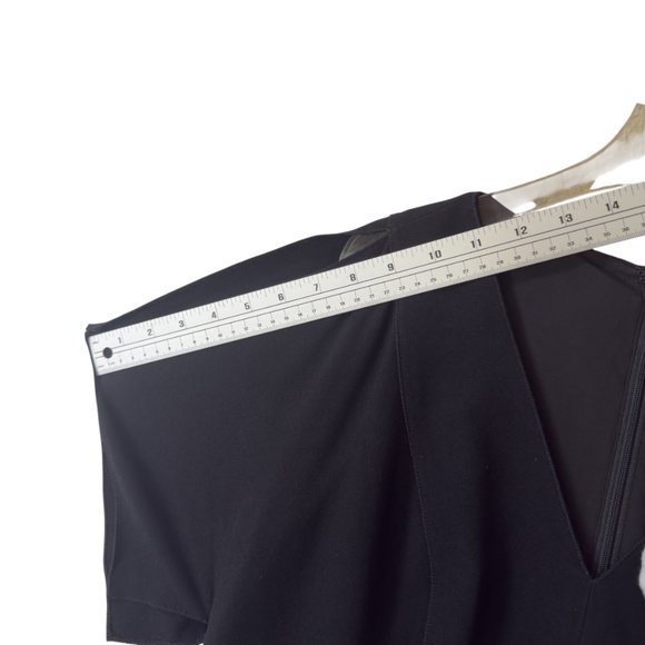 ELIE TAHARI 'Lourdes'~Black Crepe V-Neck Cold Shoulder Party Dress size 6 NEW - Picture 6 of 13